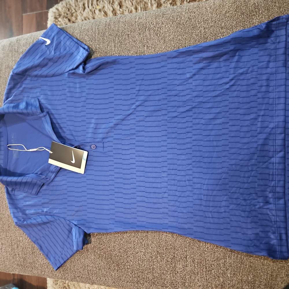 Nike Golf Shirt - Picture 2 of 7